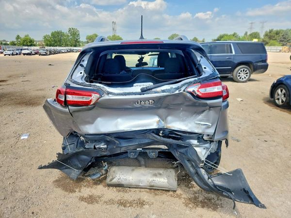 2017 JEEP CHEROKEE LATITUDE FWD