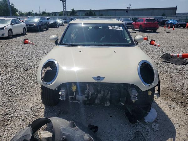 2017 MINI COOPER