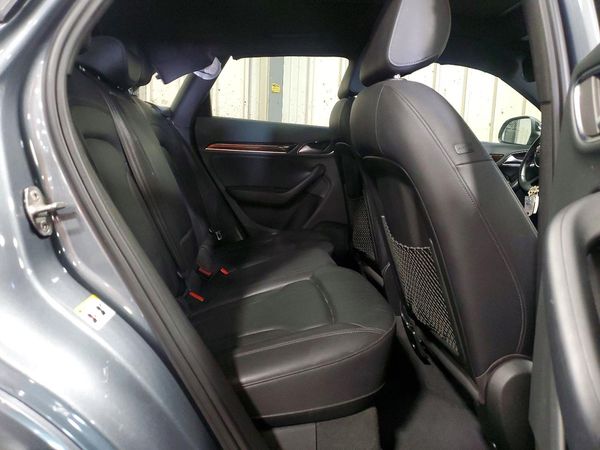 2017 AUDI Q3