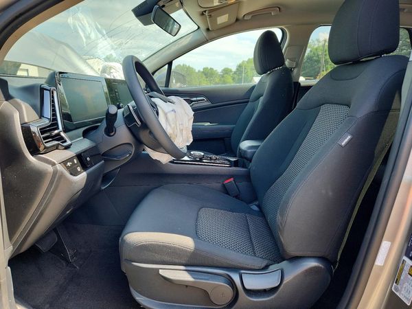 2025 KIA SPORTAGE LX