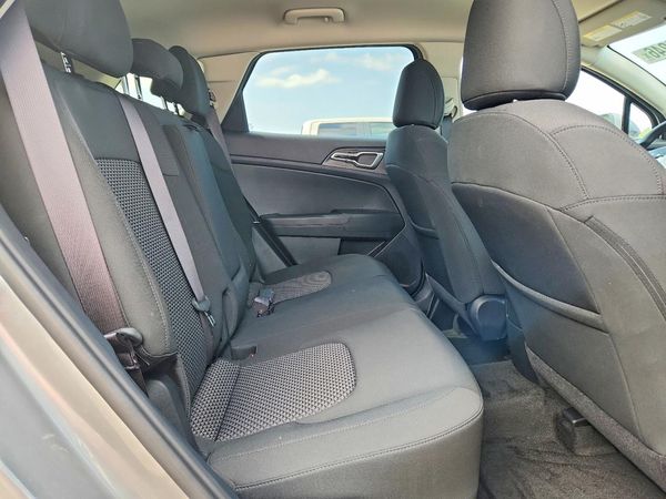 2025 KIA SPORTAGE LX