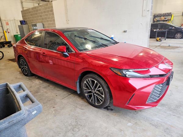 2026 TOYOTA CAMRY — Passenger 3/4
