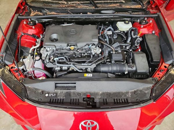 2026 TOYOTA CAMRY — Engine bay