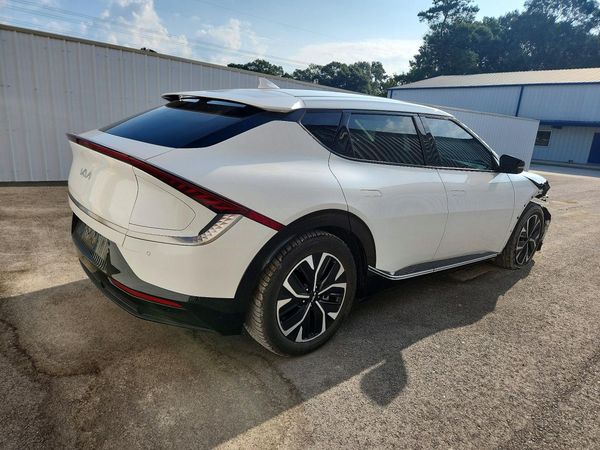 2023 KIA EV6 Light, Wind