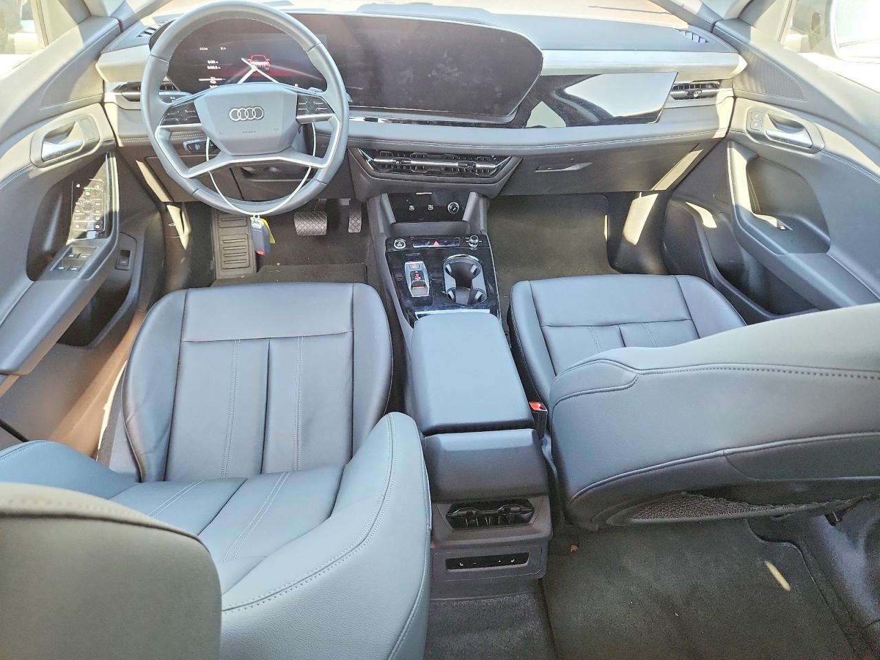 2025 AUDI Q6 E-TRON e-tron w/ Ultra Package