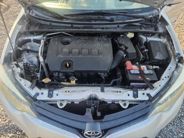 2015 TOYOTA COROLLA