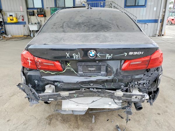 2019 BMW 530