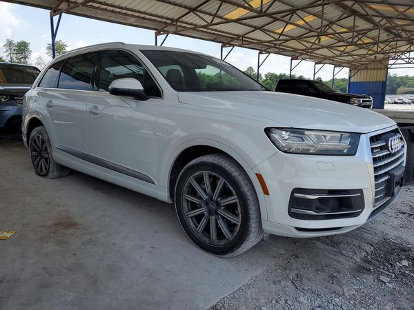 2017 AUDI Q7 quattro Prestige