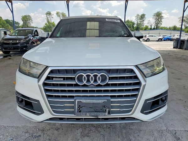 2017 AUDI Q7 quattro Prestige