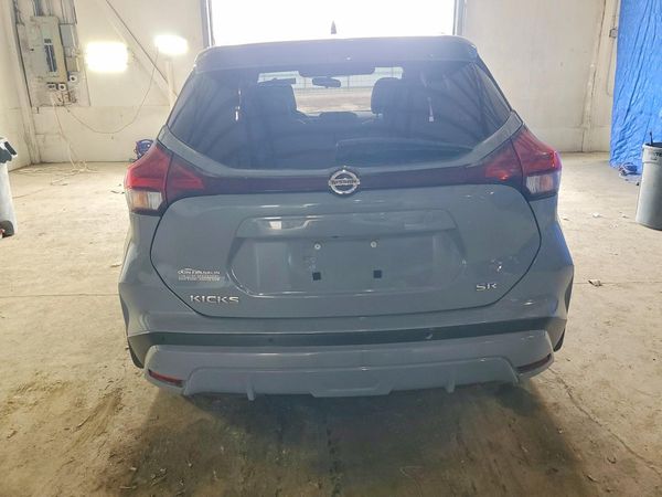 2021 NISSAN KICKS SR