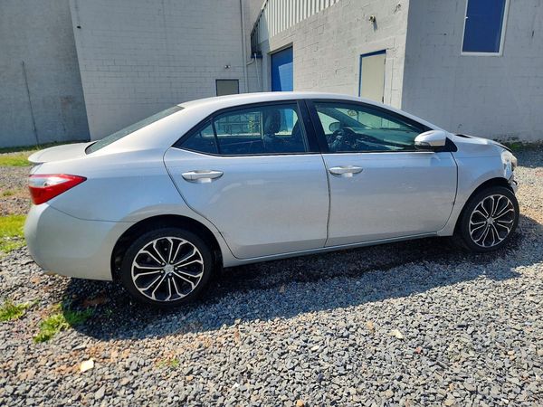 2014 TOYOTA COROLLA
