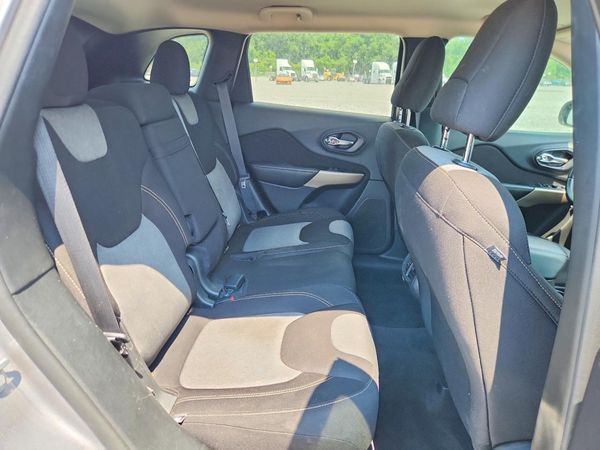2018 JEEP CHEROKEE LATITUDE FWD