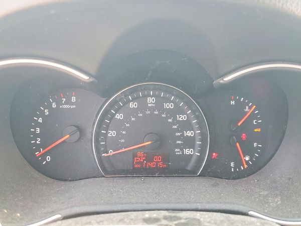 2015 KIA SORENTO GL