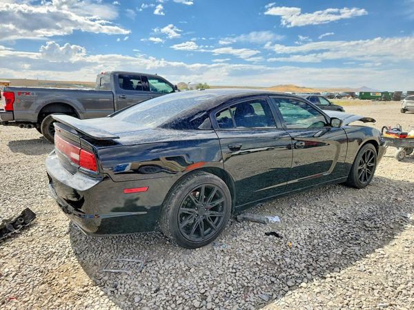 2014 DODGE CHARGER SXT