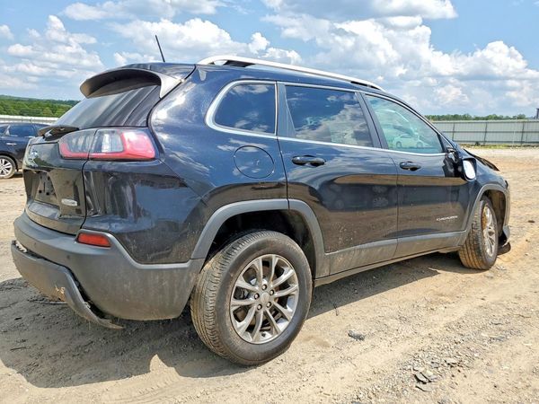 2019 JEEP CHER LATITUDE Latitude Plus