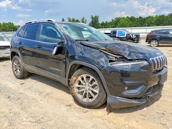 2019 JEEP CHER LATITUDE Latitude Plus