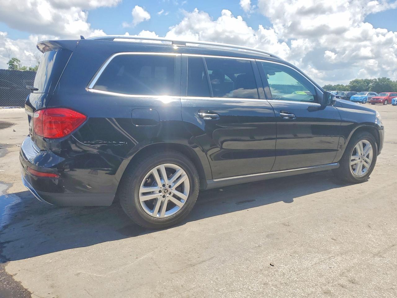 2015 MERCEDES-BENZ GL GL350 BLUETEC 4MATIC