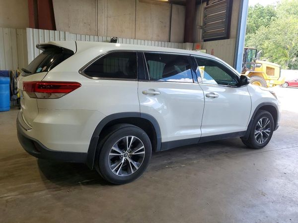 2019 TOYOTA HIGHLANDER LE/LE Plus