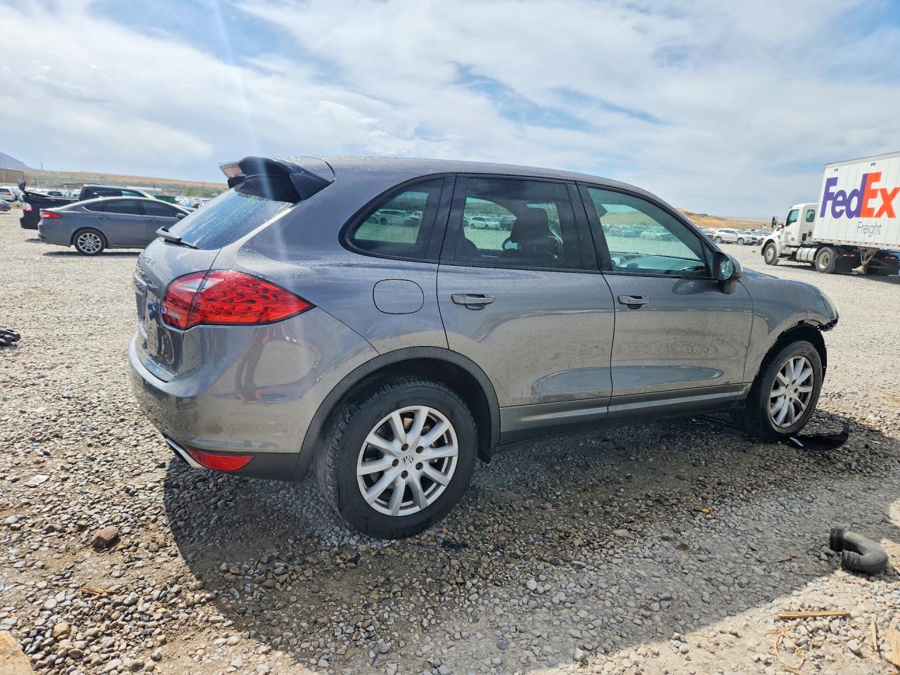 2011 PORSCHE CAYENNE