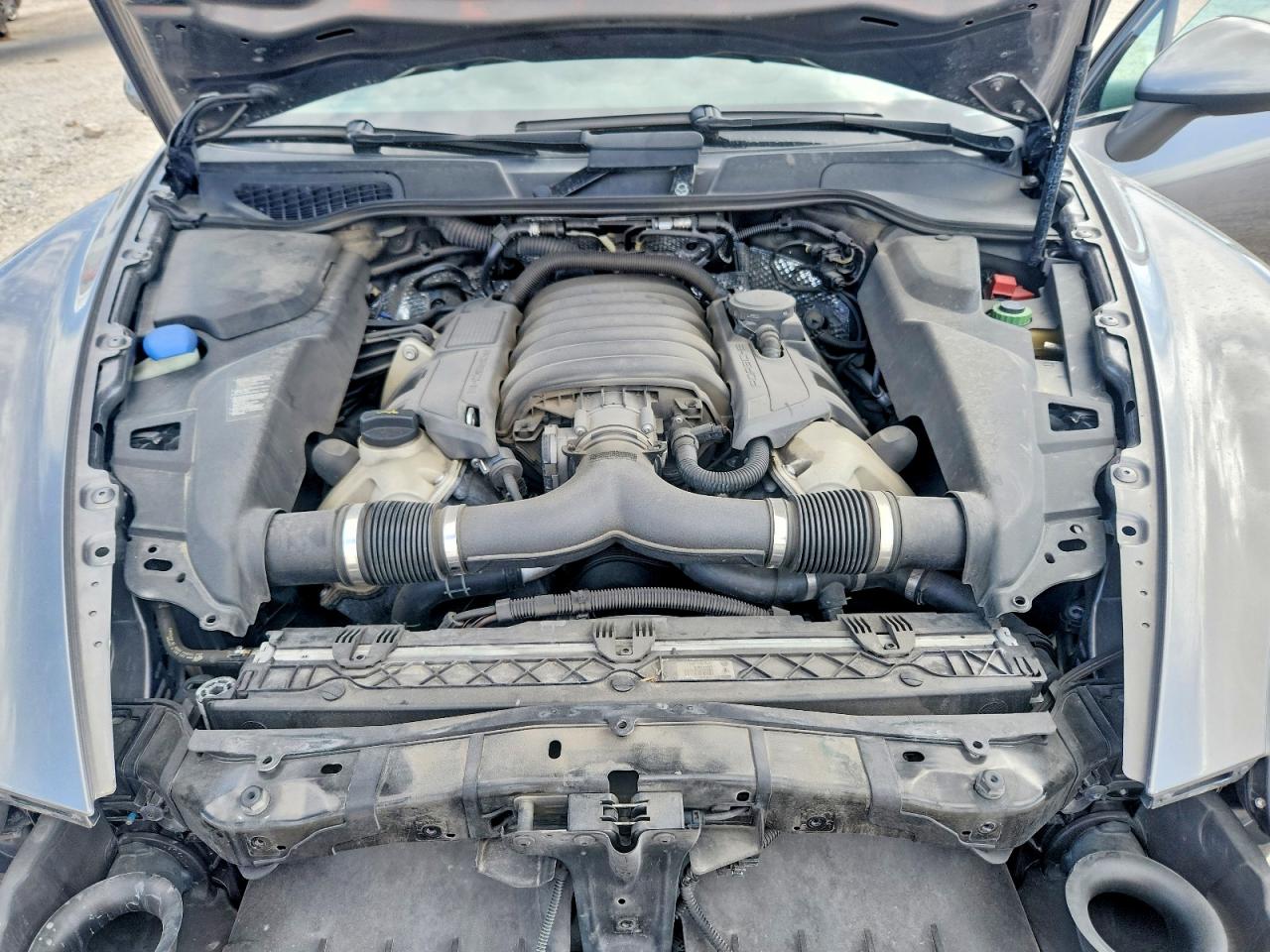 2011 PORSCHE CAYENNE