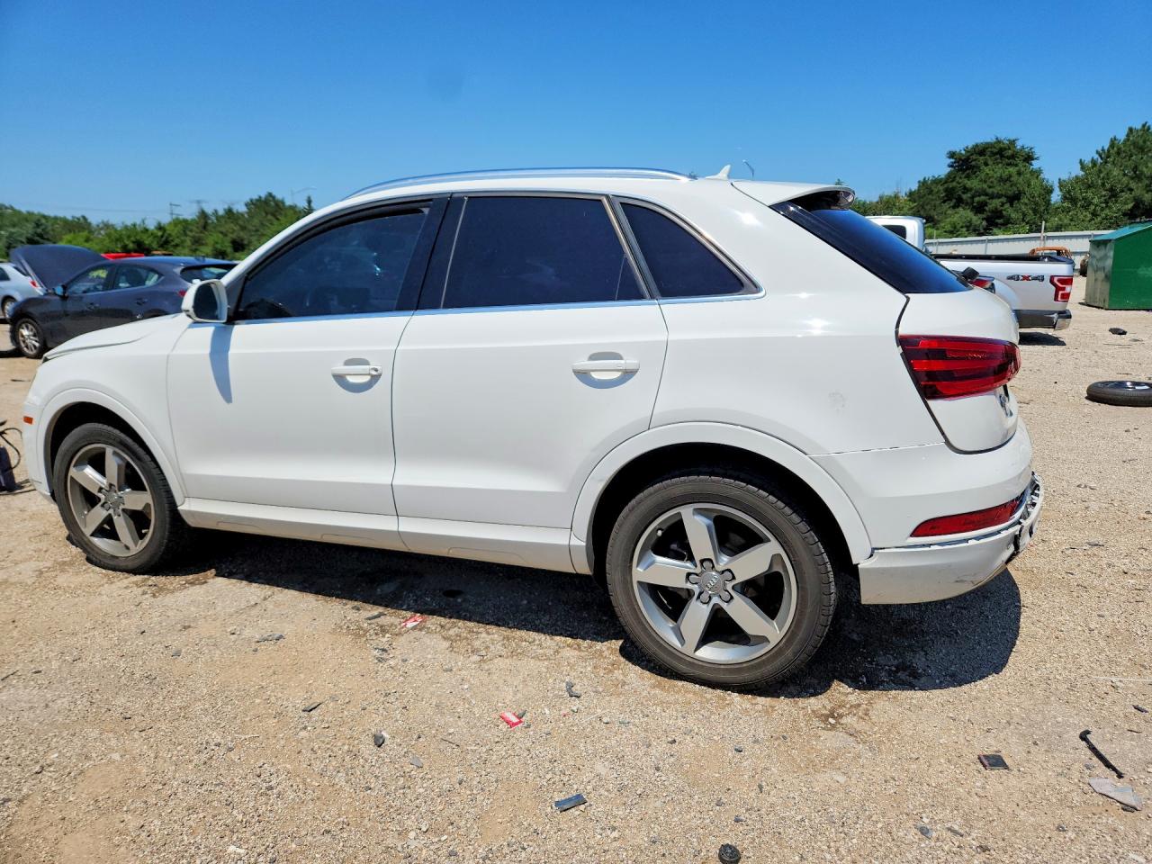 2015 AUDI Q3 quattro Premium Plus