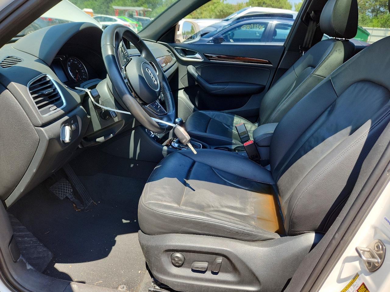 2015 AUDI Q3 quattro Premium Plus