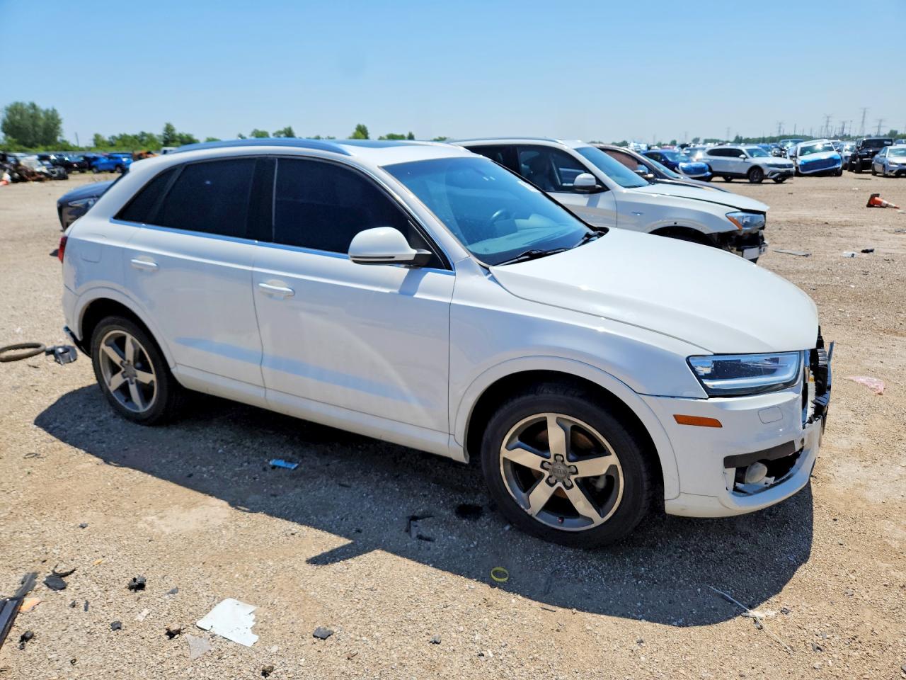 2015 AUDI Q3 quattro Premium Plus