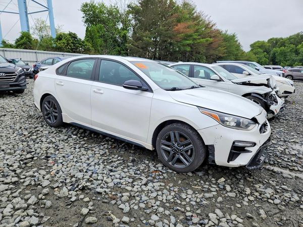 2021 KIA FORTE GT Line