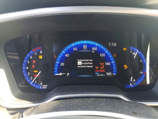 2022 TOYOTA COROLLA CROSS XLE