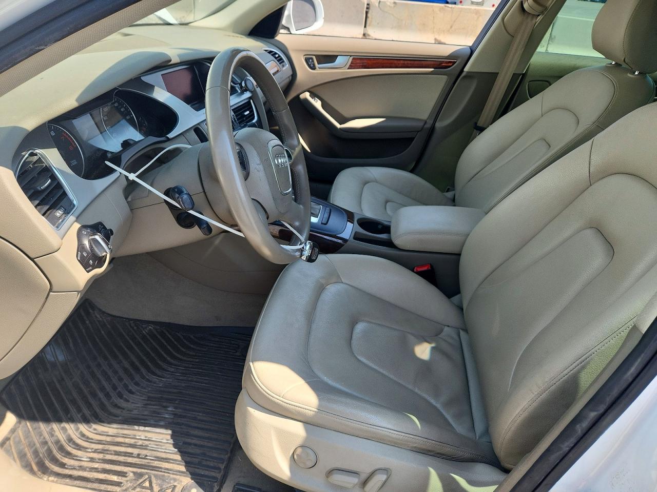 2012 AUDI A4 quattro Premium