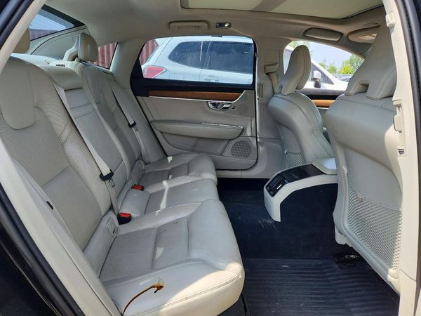 2020 VOLVO S90