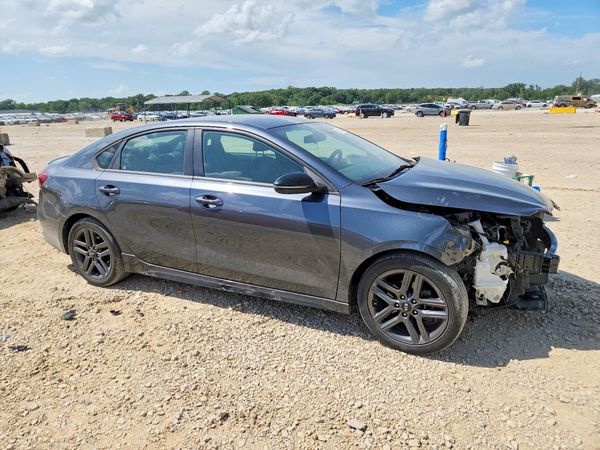 2021 KIA FORTE GT Line