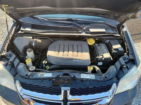 2016 DODGE GRAND CARAVAN SE