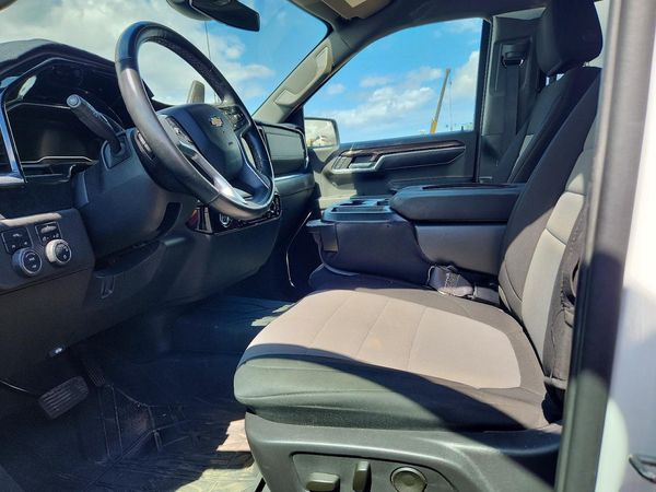 2024 CHEVROLET SILVERADO LT — DENT