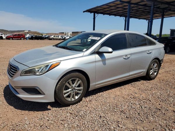 2017 HYUNDAI SONATA SE, Eco — Front 3/4
