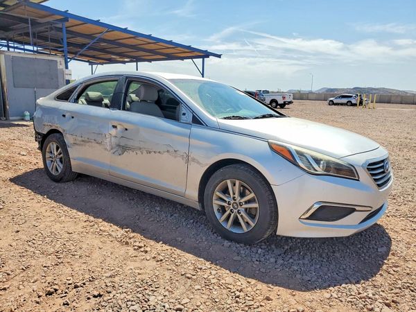 2017 HYUNDAI SONATA SE, Eco — Passenger 3/4