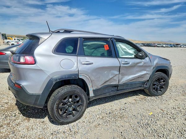 2021 JEEP CHEROKEE TRAILHAWK 4X4