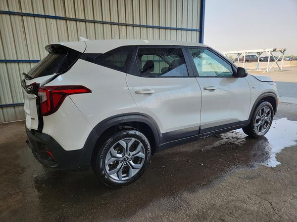 2026 KIA SELTOS LX