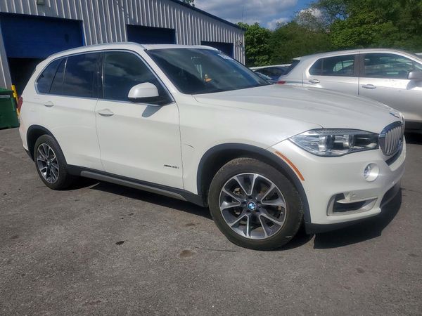 2018 BMW X5 xDrive35i — Passenger 3/4