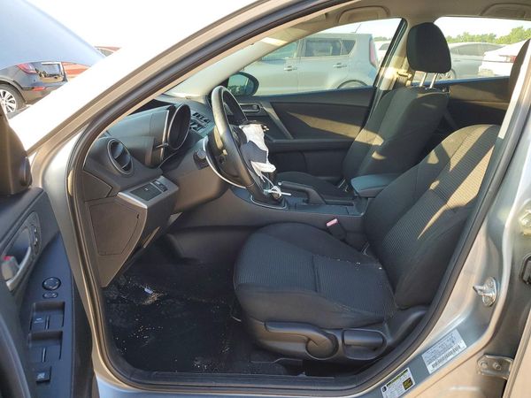 2013 MAZDA 3 Touring/GS