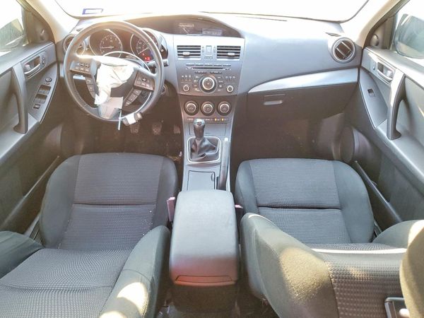 2013 MAZDA 3 Touring/GS