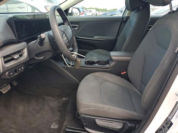 2025 KIA K4 LX, LXS