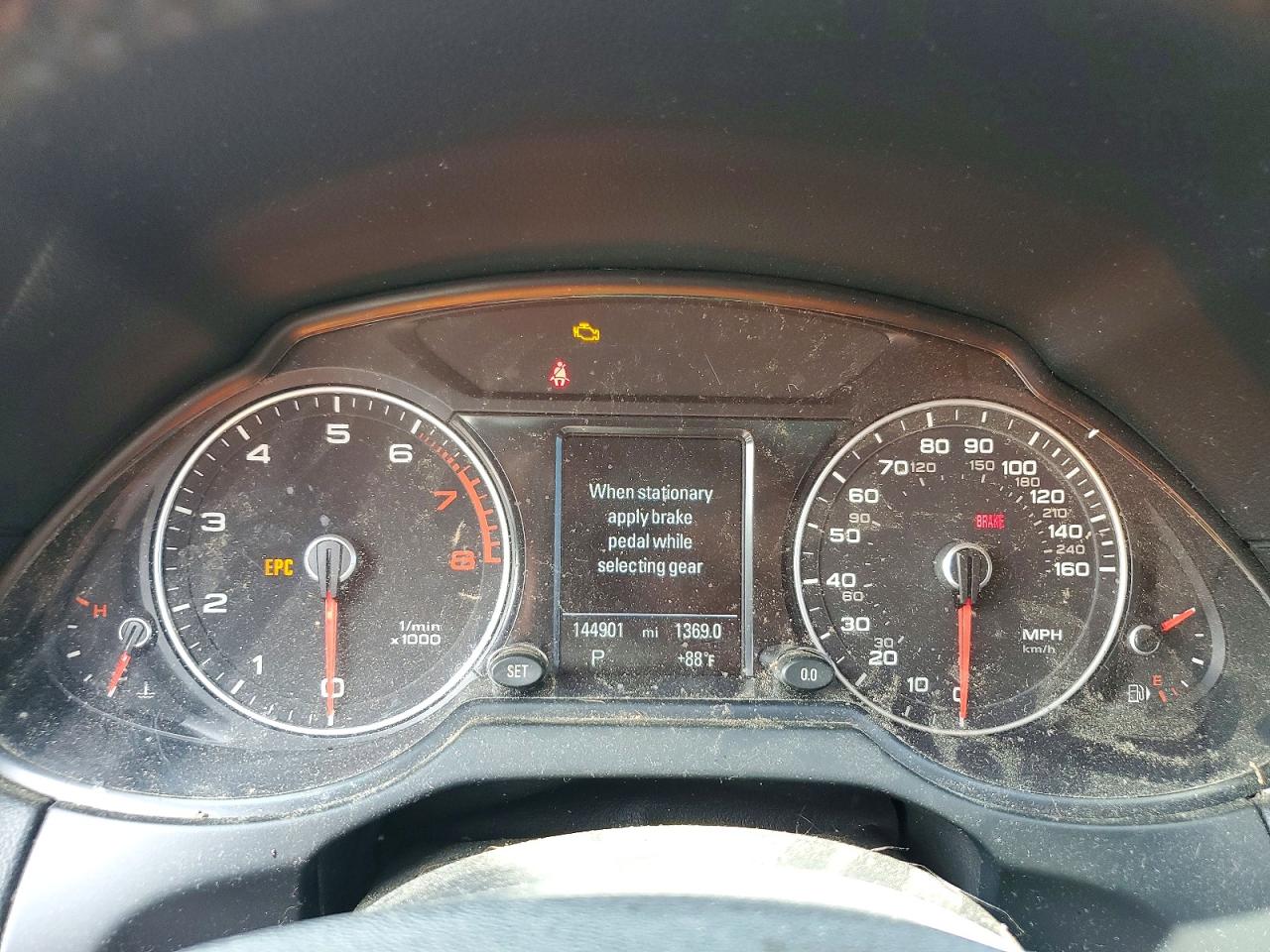 2013 AUDI Q5 Premium Plus