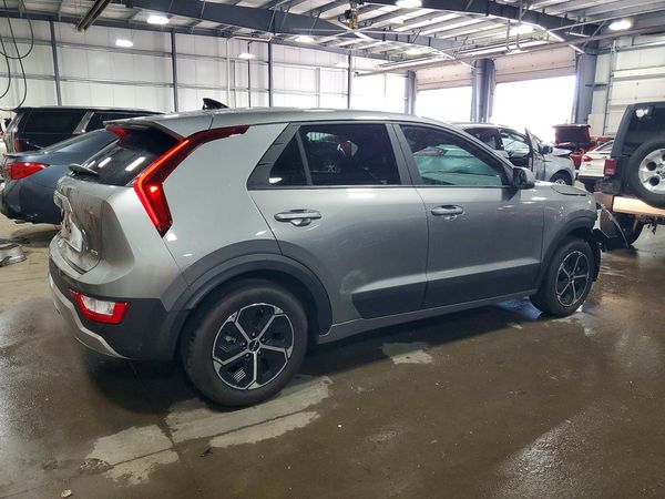 2024 KIA NIRO LX