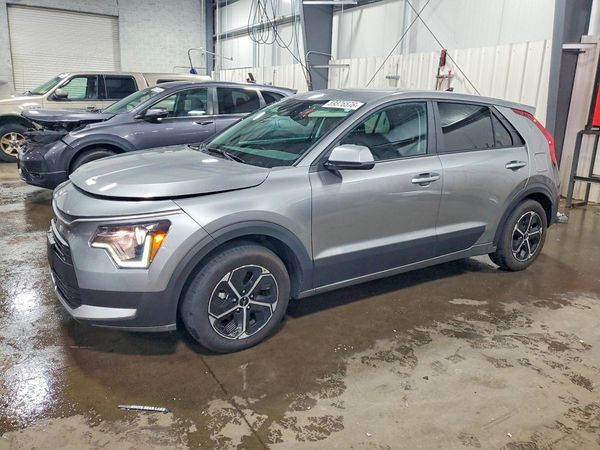 2024 KIA NIRO LX