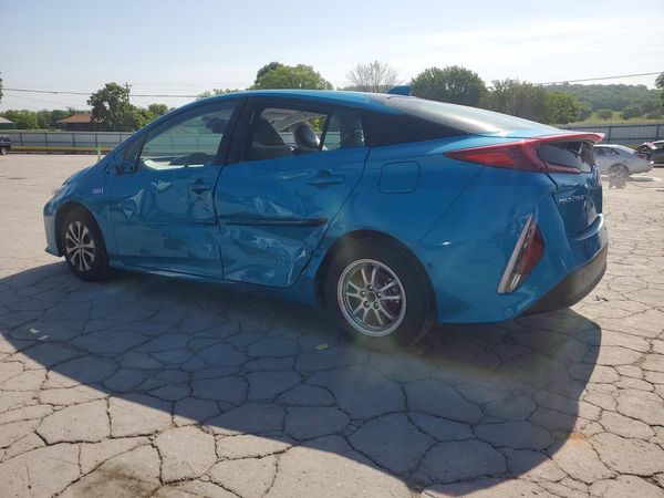 2022 TOYOTA PRIUS