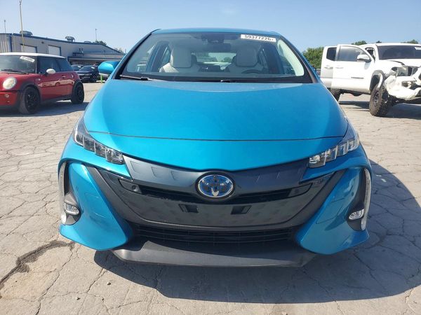 2022 TOYOTA PRIUS