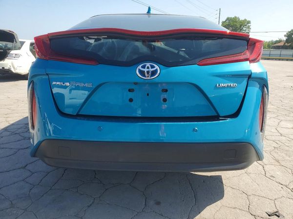 2022 TOYOTA PRIUS