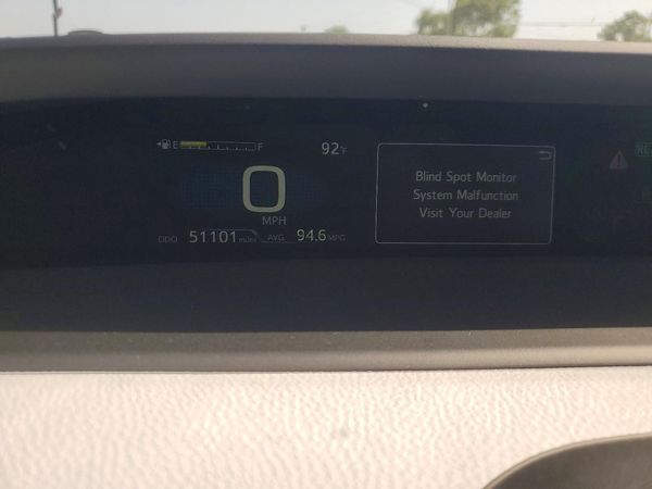2022 TOYOTA PRIUS