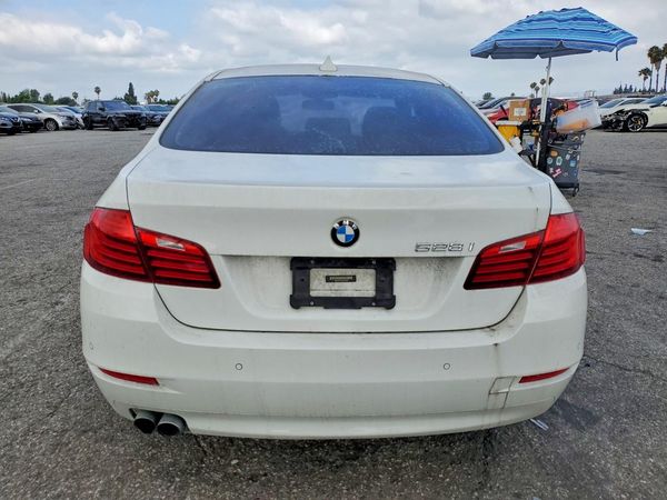 2015 BMW 528